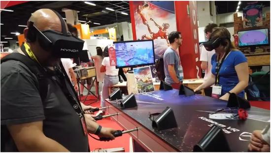 VR游戏：Koliseum Soccer VR