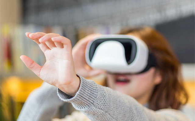 利用VR感受校园欺凌