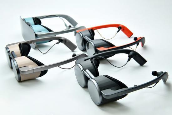 松下公布首款VR眼镜